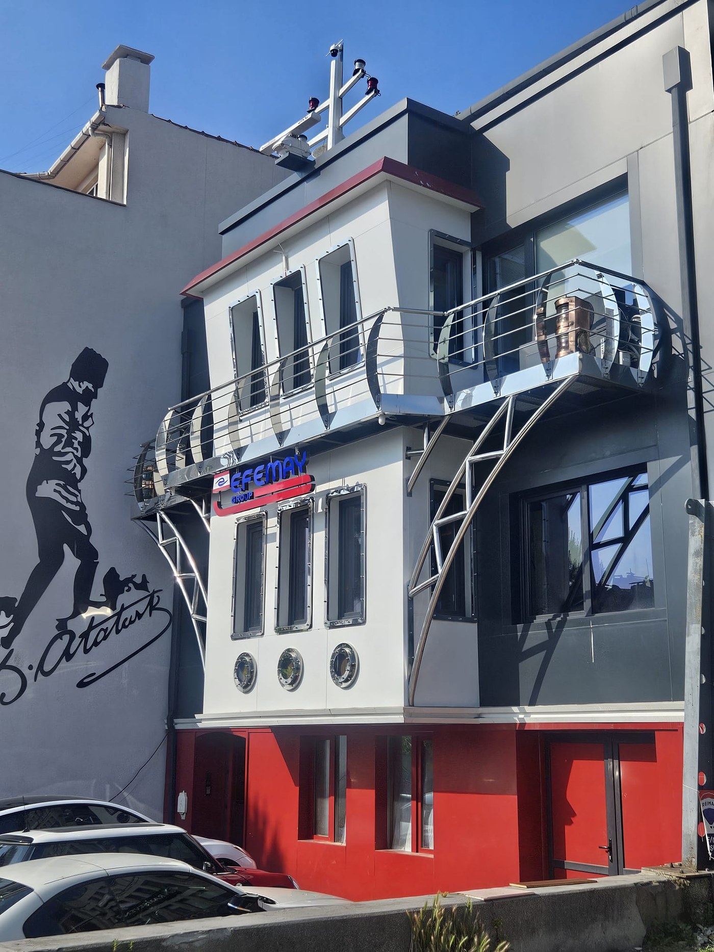 Efemay Denizcilik dış cephe kompozit kaplama uygulaması — Kadıköy, İstanbul